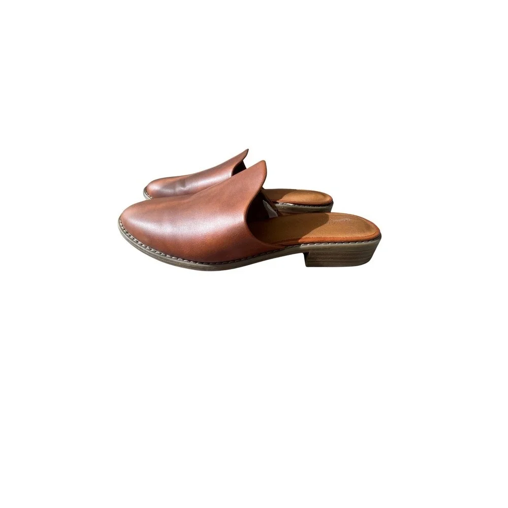 Universal Thread Maura Mules Womens 8.5 Brown Slip On Flats Vegan Preppy Neutral - Picture 2 of 7